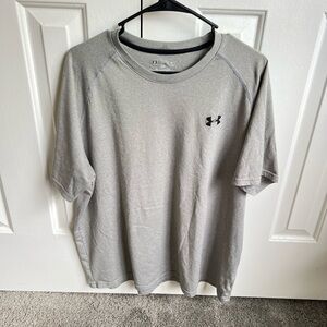 Under Armour Men's Heather Gray Short Sleeve Tee